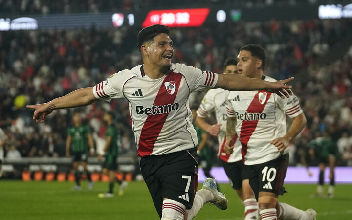 River se impuso ante San Martín (SJ) y volvió a la cima de la Zona B