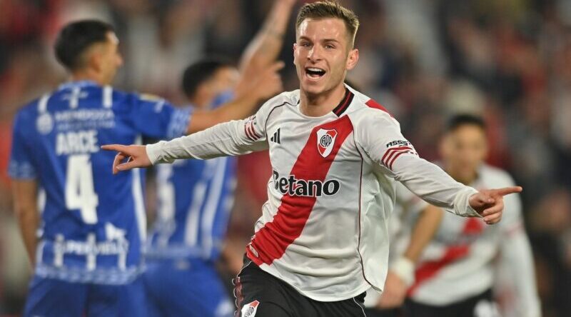 Con dobletes de Driussi y Galoppo, River derrotó 4-2 a Godoy Cruz