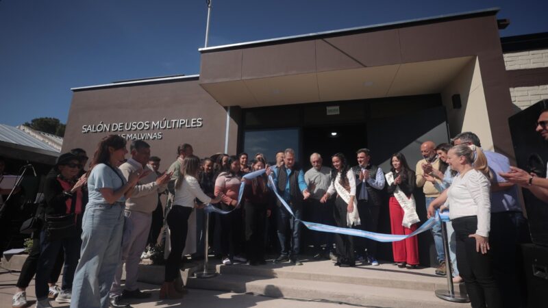 Junto a los vecinos, Omar Félix inauguró el nuevo salón de usos múltiples de Las Malvinas