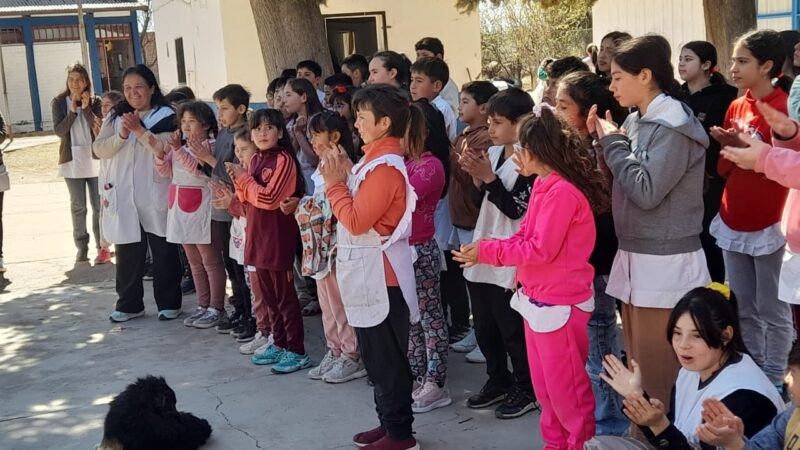 El HCD impulsa la creación del escudo distrital de Cañada Seca con la participación de las escuelas