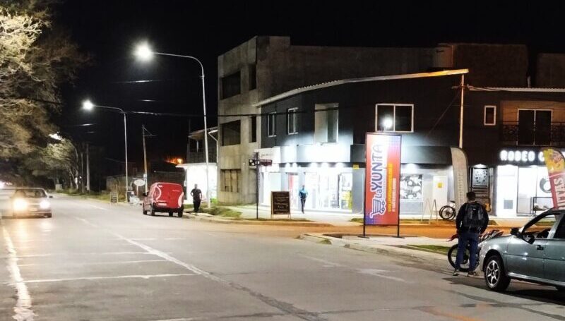 Luminarias Led en avenida Roca