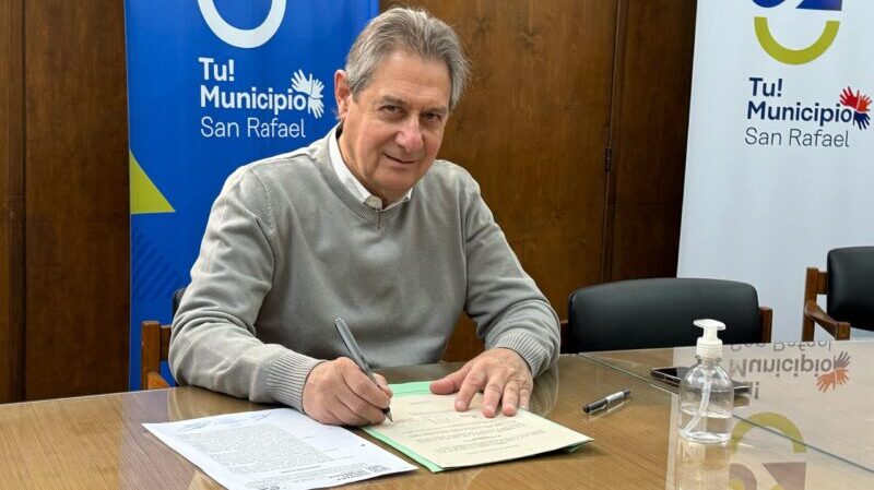 Omar Félix promulgó la autonomía y dio un paso más hacia la carta orgánica municipal