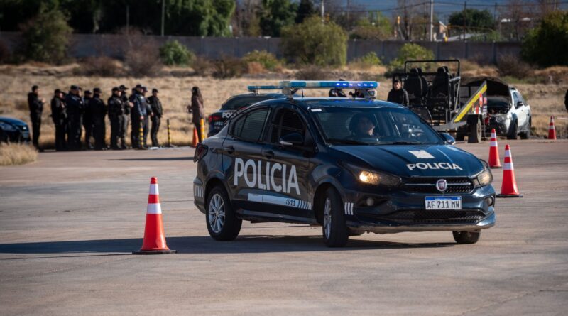 La Policía de Mendoza potencia la formación de sus choferes con un curso que recorrerá toda la provincia