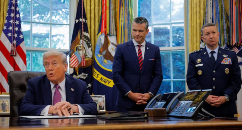 Trump advirtió que aviones venezolanos “serán derribados” si amenazan a fuerzas de Estados Unidos en el Caribe