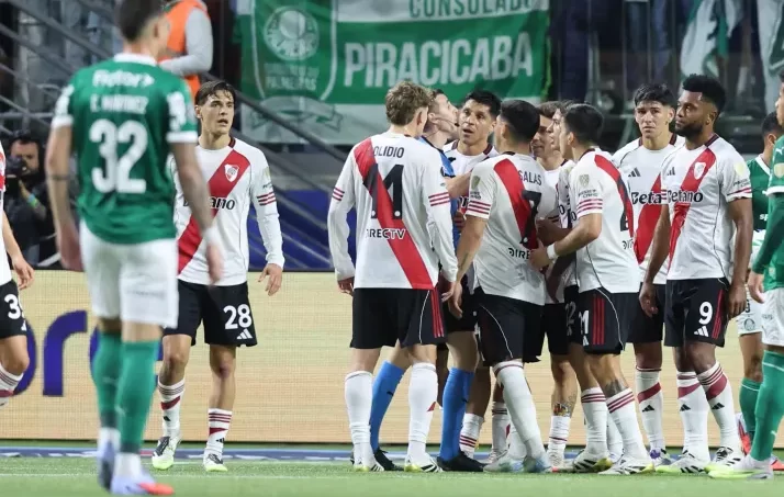 River eliminado con un polémico arbitraje ante Palmeiras