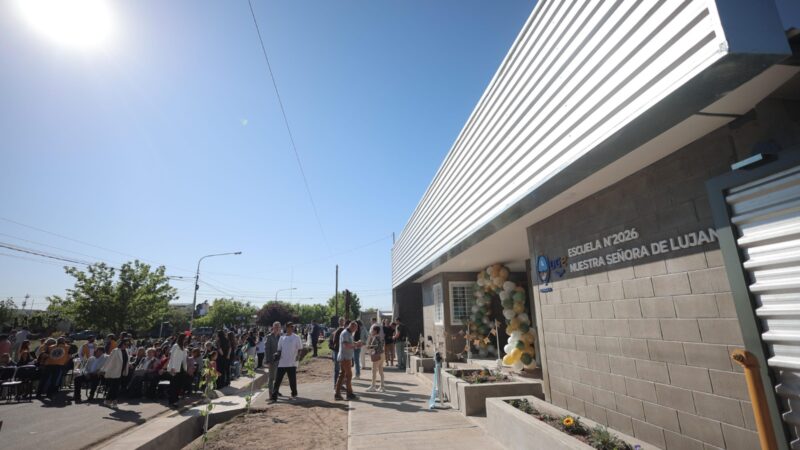 La escuela de sordos inauguró su edificio en un lote que donó el municipio