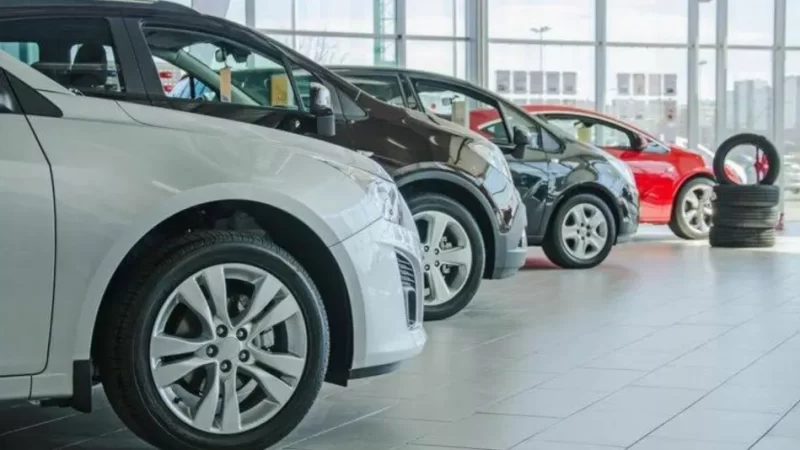 El Gobierno estudia eliminar el impuesto interno a los autos: qué pasará con los precios de los 0 km