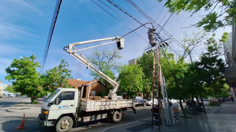 Se trabaja en la colocación de más de 100 luces Led en el centro de la ciudad