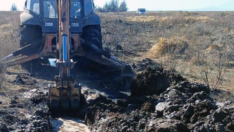 Mejoras en los caminos y aguadas del secano: Costa del Atuel y Los Parlamentos