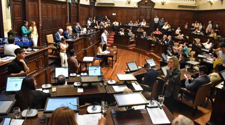 Solo el oficialismo y el PJ sumaron en la Legislatura de Mendoza y estos son los nombres