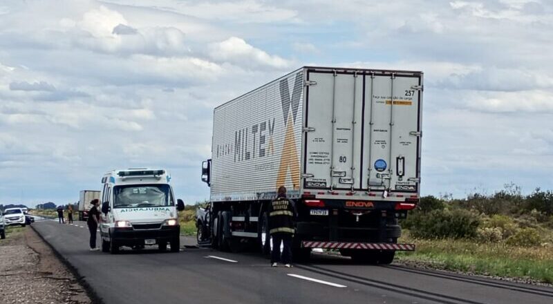 Choque frontal y muerte en ruta 153 cerca de Monte Comán