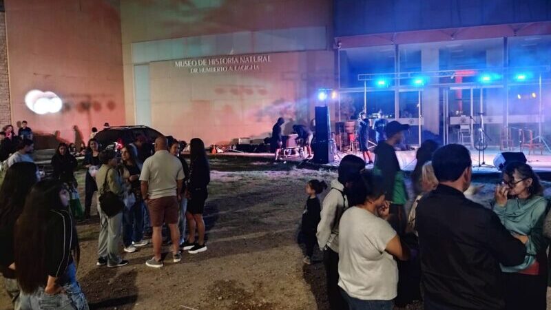 Cientos de sanrafaelinos disfrutaron de «Una noche en el Museo» de historia natural