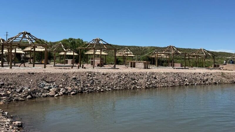 Costanera de Cañada Seca: 40 mil metros cuadrados, 50 quinchos, 100 churrasqueras y capacidad para 5000 personas