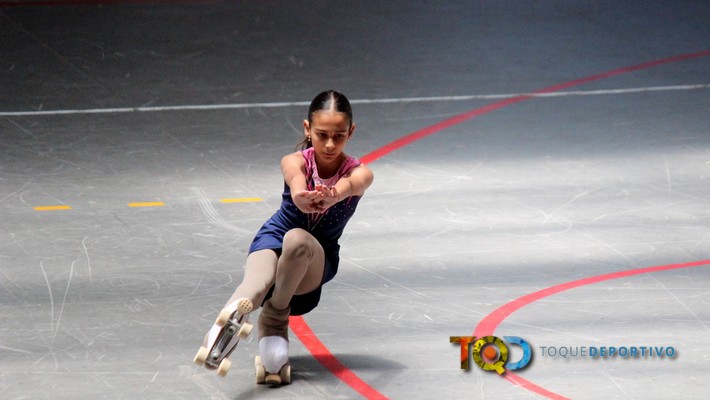 El patinaje artístico vivió su fiesta en San Rafael con el cierre del año. Galería