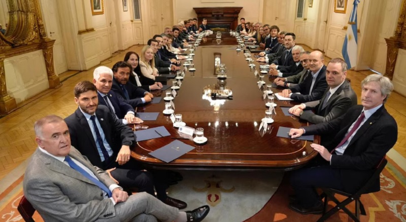 La desconfianza impide un acuerdo entre los gobernadores y la Casa Rosada para garantizar la reforma laboral