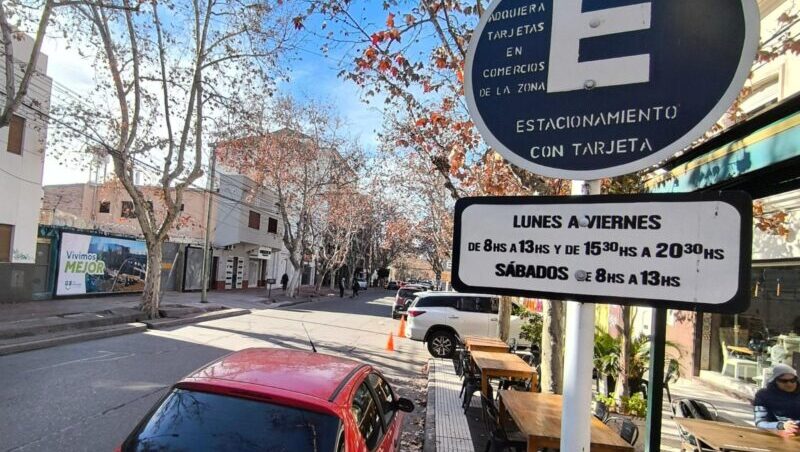 Los vecinos ya están utilizando la APP de estacionamiento medido digital con 12 horas de crédito de cortesía