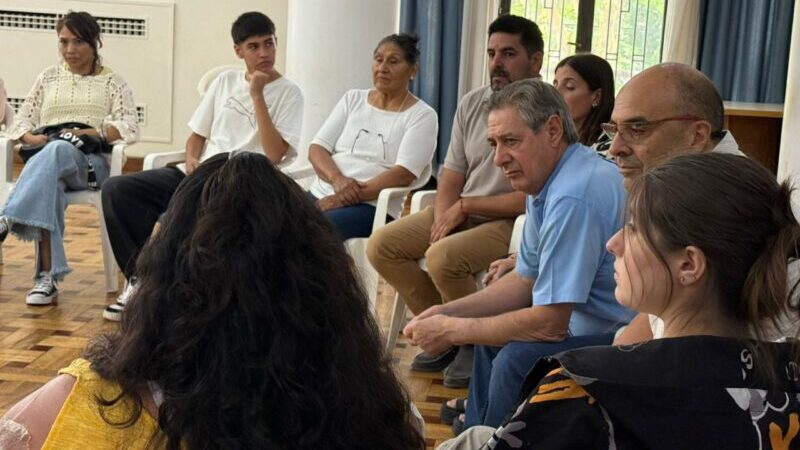 El intendente se reunió con pacientes oncológicos que no están recibiendo medicamentos vitales