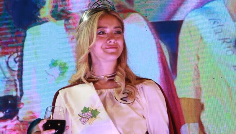 Ariadna Martínez Benegas es la nueva representante vendimial de ciudad