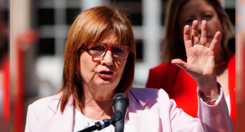 Patricia le da un ultimátum a Adorni y le exige que presente ya su declaración jurada