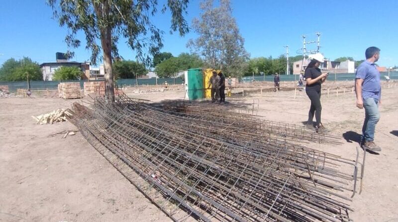 Avanzan las obras de construcción del jardín Corazones del Atuel en San Rafael