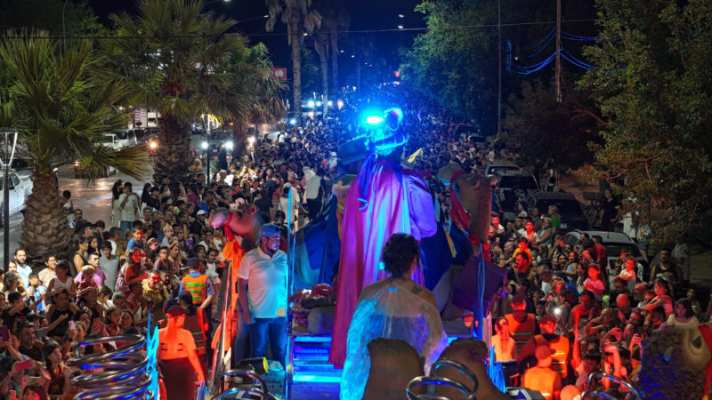 El carrusel de los reyes magos volvió a convocar multitudes
