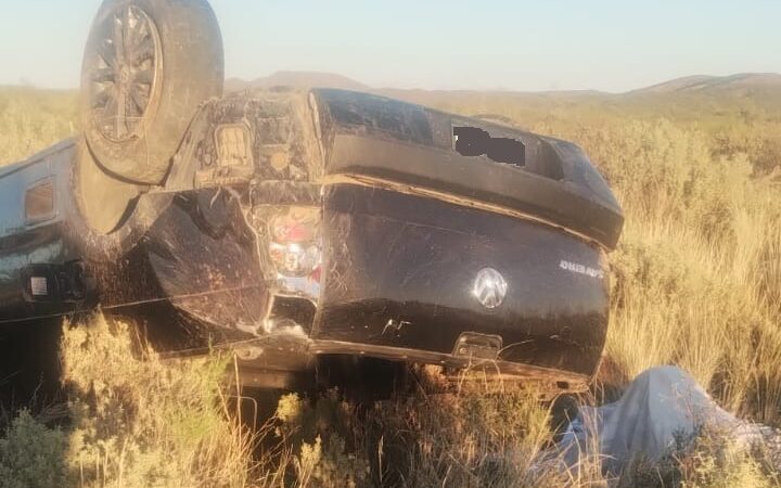 Conductor lesionado luego de volcar en Ruta 144