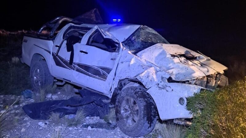 Herdidos de gravedad en un vuelco en ruta 186