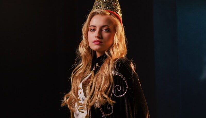 Azul Antolinez nueva Reina Nacional de la Vendimia
