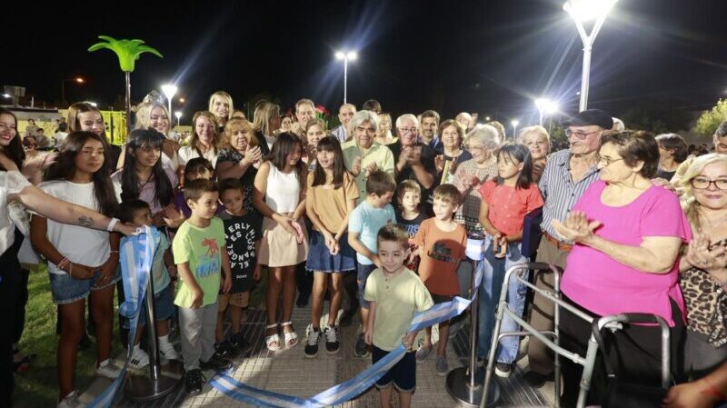 Omar Félix inauguró el parque infantil «Abuelo Miguel» de Real Del Padre