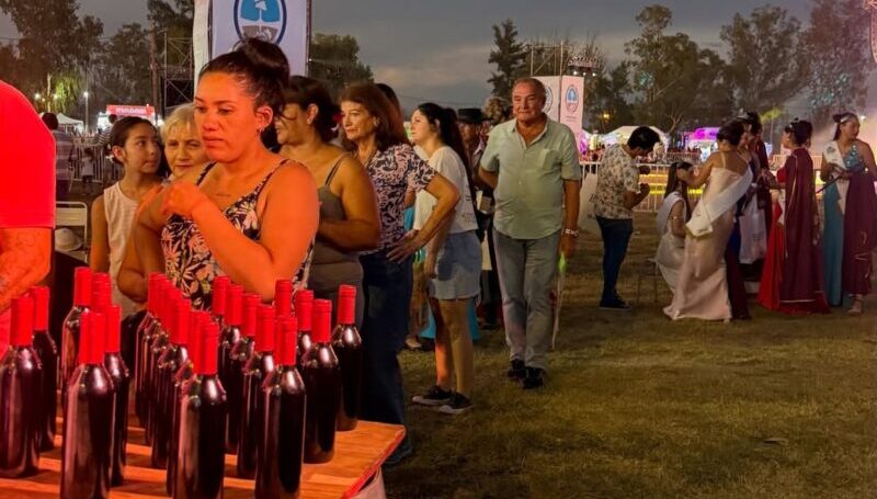 A full arrancó el stand de San Rafael en el Paseo Federal