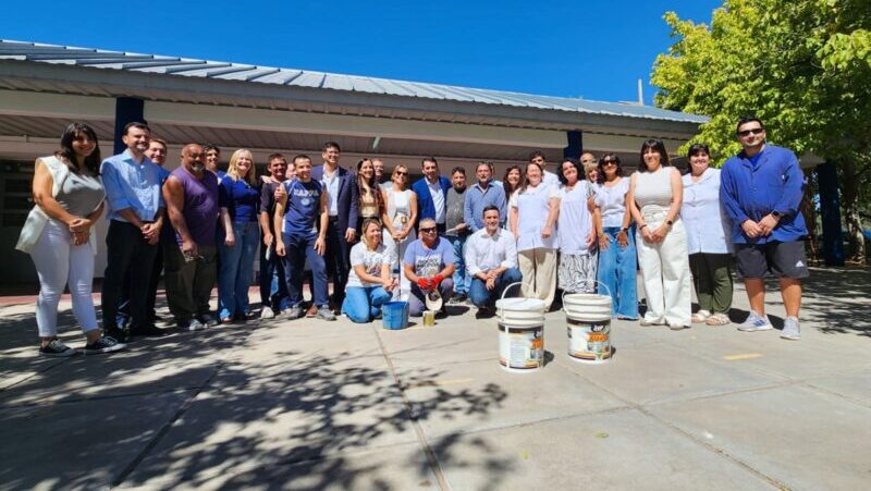 Servicios en los distritos y mejoras en escuelas para acompañar a los vecinos