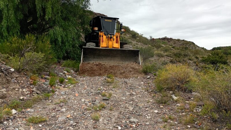 El municipio trabaja intensamente para recuperar caminos rurales afectados por las tormentas en El Secano