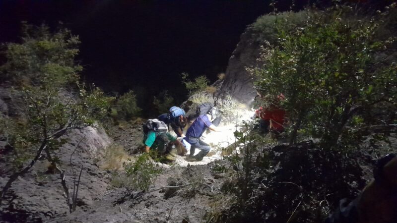 Rescatan a dos jóvenes en la Garganta del Diablo