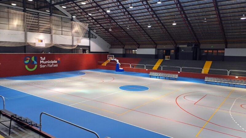 Poli 2: renovacion del campo de juego interno, mejoras en la iluminación y se viene el velódromo