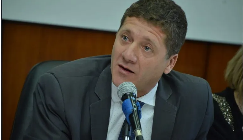 Cornejo le aceptó la renuncia a Villegas, el consejero de Irrigación que dio positivo en un test de alcoholemia