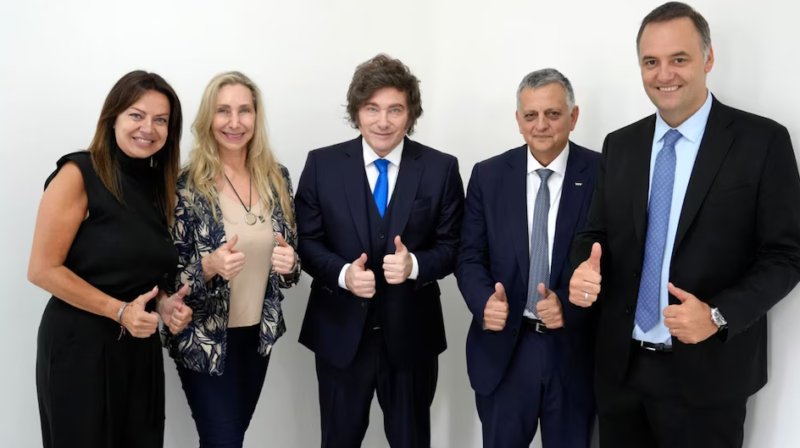 El Gobierno en su ring político: obsesionado por retomar la iniciativa, Milei pelea contra su propia crisis