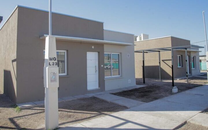 El Gobierno quiere financiar las casas para docentes con el remate de bienes estatales