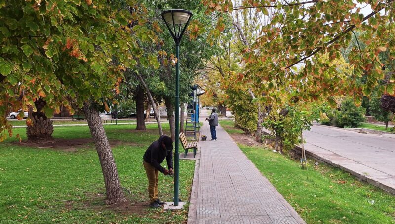 La Plaza Bufano suma nuevas farolas y luminarias Led