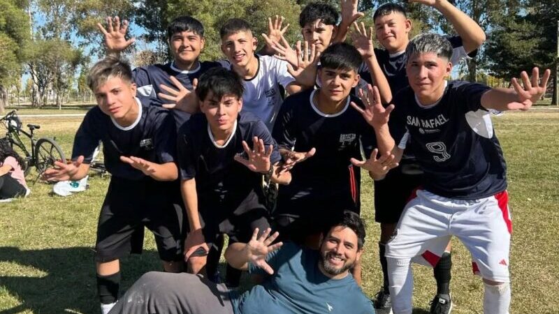 Abrieron inscripciones al torneo de fútbol 7 «Jonatan Pérez» para escuelas secundarias