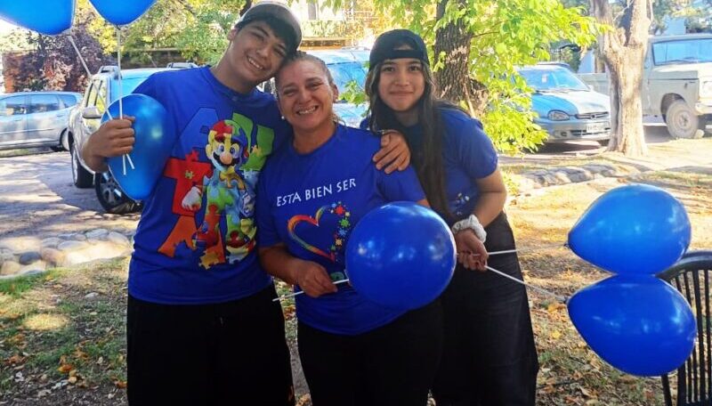 San Rafael conmemoró el Día Mundial de Concientización sobre el Autismo en Plaza Francia