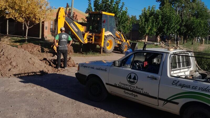 Más y mejor agua potable para los vecinos de Goudge