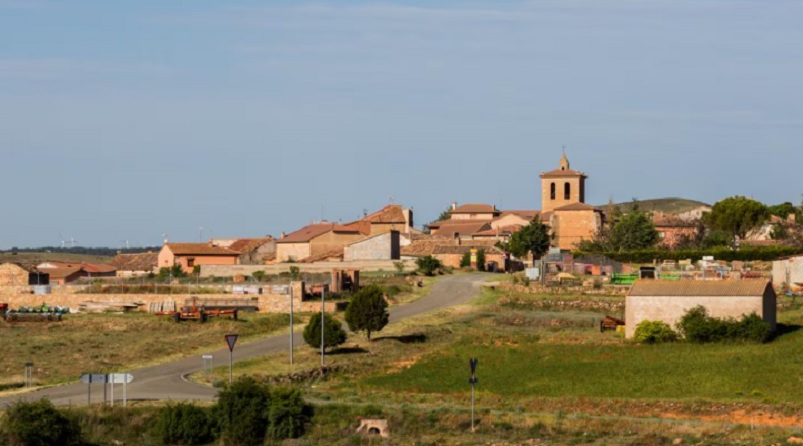 El pueblo de 40 habitantes que busca vecinos: ofrece casa gratis, trabajo y una nueva vida en la montaña
