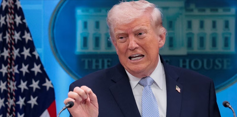 Trump afirma que Irán derribó el helicóptero Apache y que Estados Unidos debe «responder»