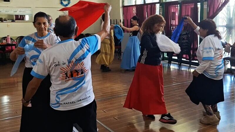 Talleres municipales: más de una decena de puntos para aprender danzas folklóricas