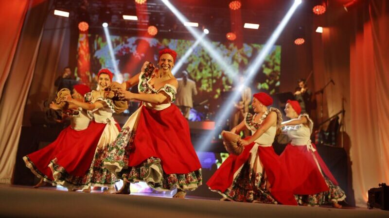 Una noche mágica para la Velada de Gala del 25 del Mayo