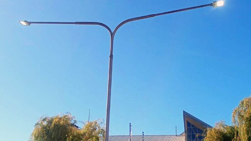 El municipio sumó nuevas luces Led en la Costanera de El Nihuil