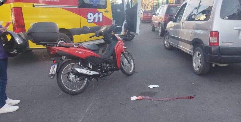Un peatón resultó gravemente lesionado tras ser atropellado por una motocicleta