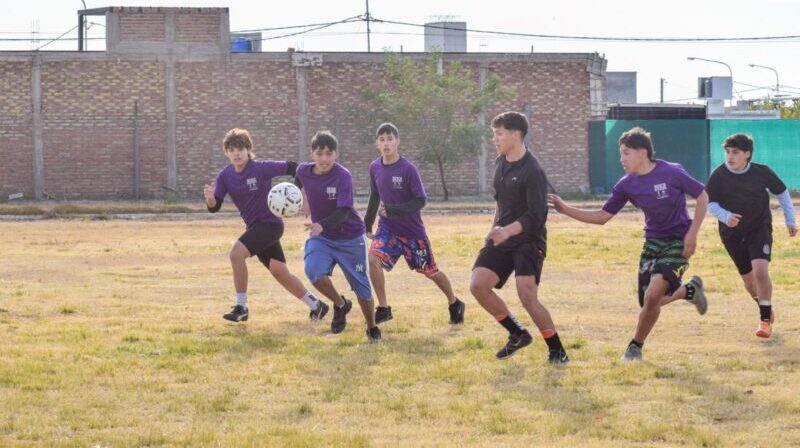 Este sábado será la gran final del torneo de fútbol de escuelas secundarias Jonatán Pérez