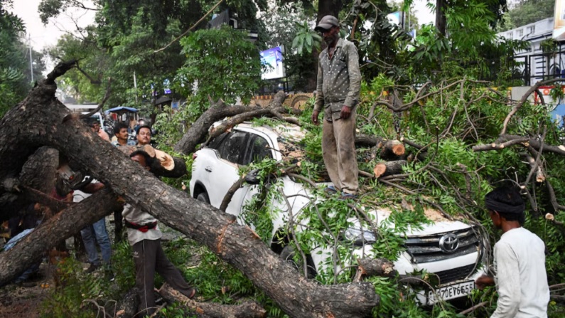 Al menos 117 muertos y 79 heridos por las tormentas devastadoras en el norte de India