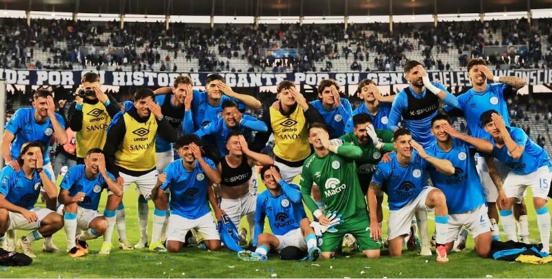 Un aviso fúnebre y el mensaje para exponer a un emblema de Talleres: las burlas de Belgrano tras la histórica victoria en el clásico
